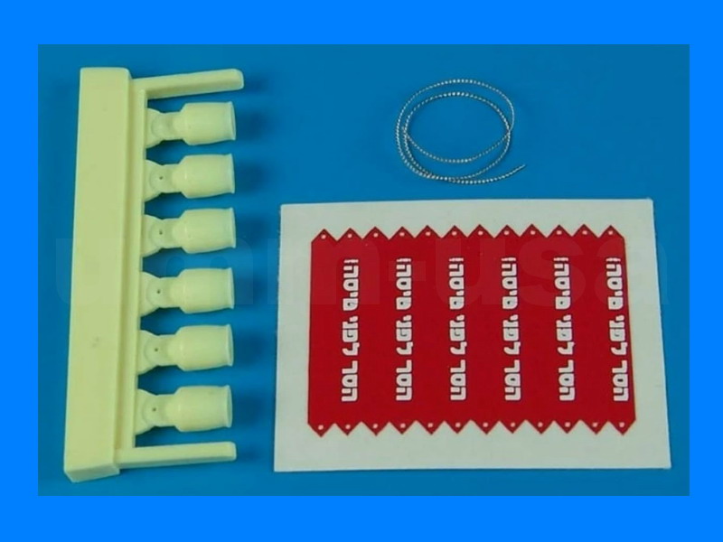 AB320006 AIM 9 L/M/N Seeker head cover w/ R.B.F. flags - IDF 1/48